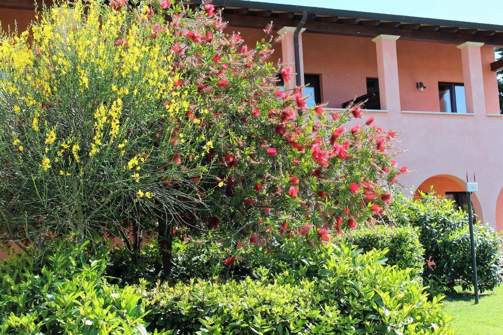 فينتورينا تيرمي Le Corti Del Sole Residence المظهر الخارجي الصورة