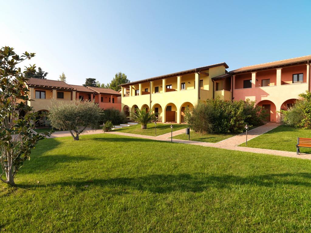 فينتورينا تيرمي Le Corti Del Sole Residence المظهر الخارجي الصورة